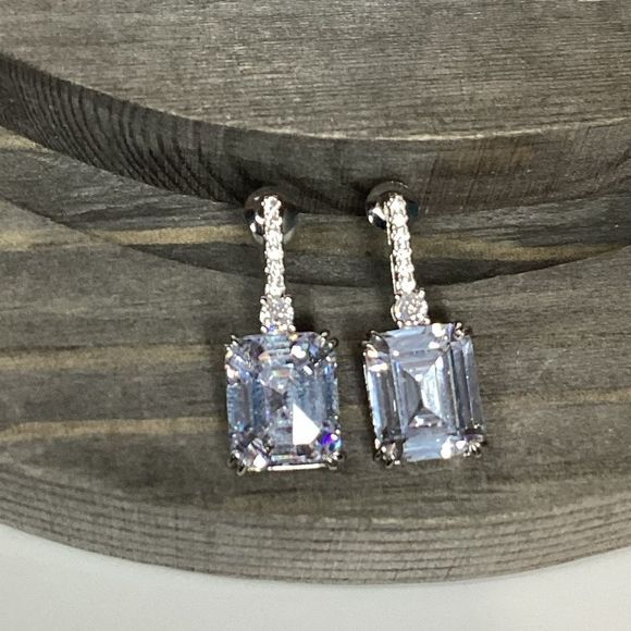 Stunning Asscher Cut  Diamond Post back Drop Earrings💎 - Picture 7 of 15